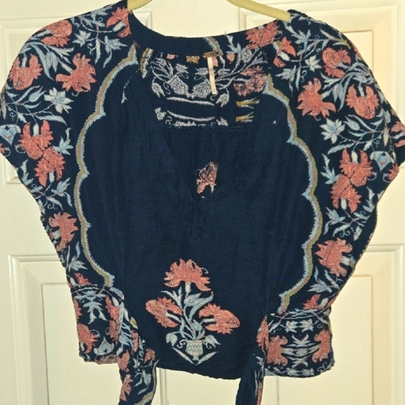 Free People Tops - FREE people Elegant Floral Embroidered Blouse - Black and Pink